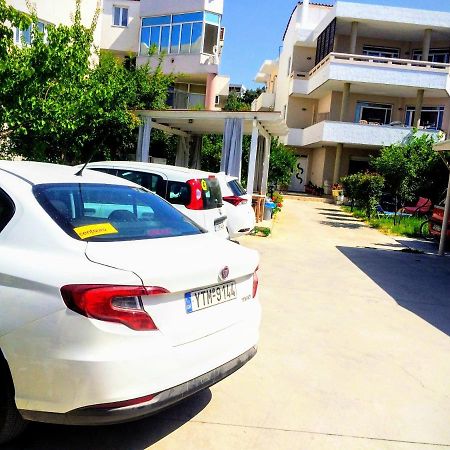 Menelaos Apartments アデリアノス・カンポス エクステリア 写真
